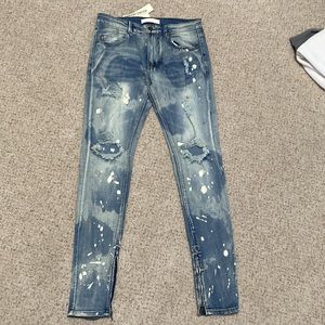 KDNK distressed jeans size 32 comfort stretch